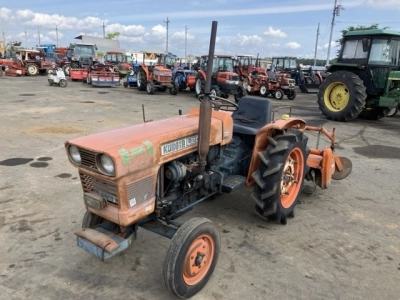 KUBOTA KUBOTA