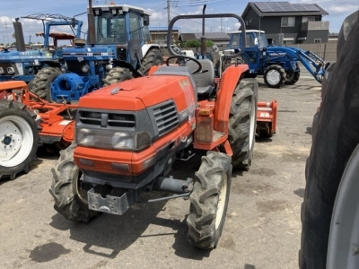 KUBOTA KUBOTA
