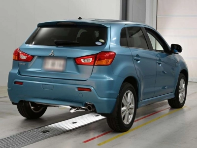 MITSUBISHI RVR