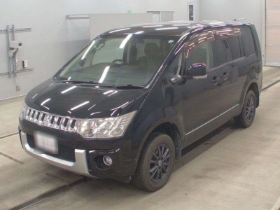 MITSUBISHI DELICA D:5