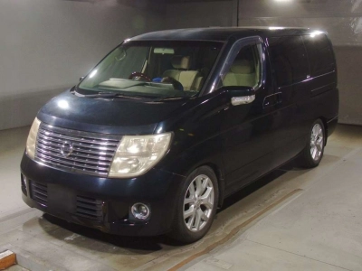 NISSAN ELGRAND