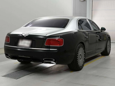 BENTLEY FLYING SPUR
