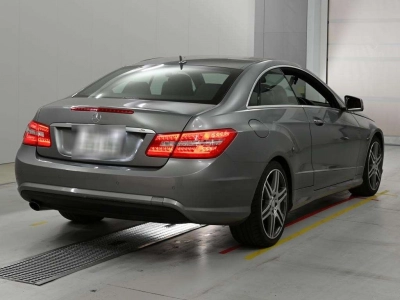 MERCEDES BENZ E CLASS