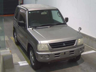 MITSUBISHI PAJERO MINI