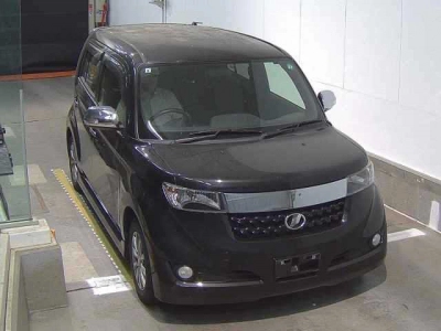 TOYOTA BB