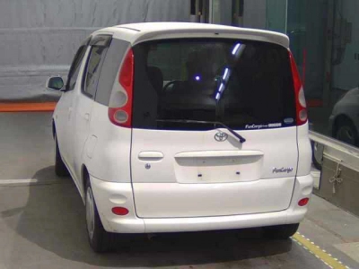 TOYOTA FUN CARGO