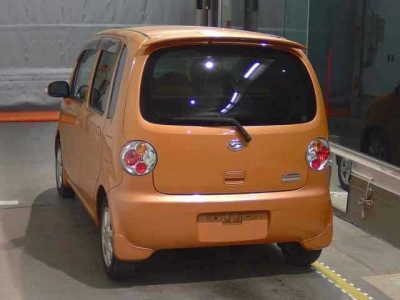 DAIHATSU MOVE LATTE
