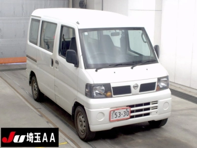 NISSAN CLIPPER VAN