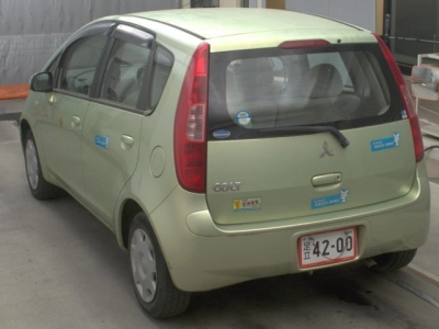 MITSUBISHI COLT