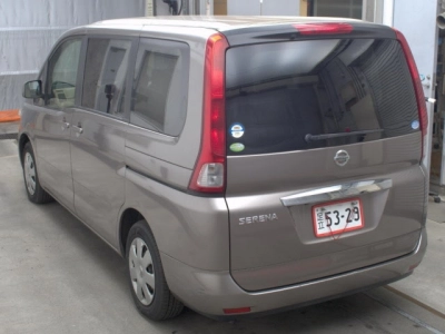 NISSAN SERENA