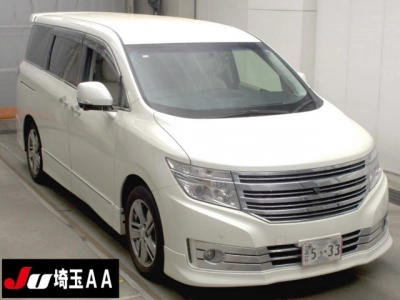 NISSAN ELGRAND