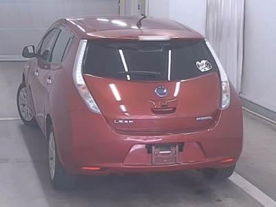 NISSAN LEAF