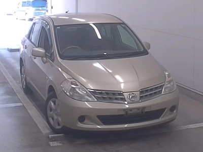 NISSAN TIIDA LATIO