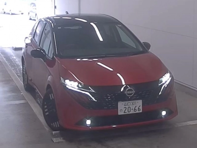 NISSAN AURA
