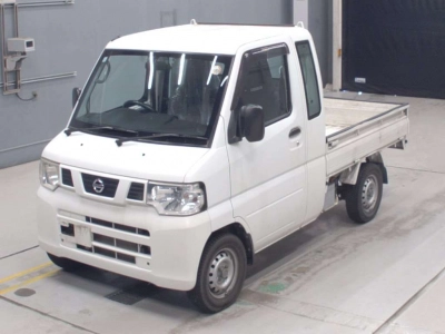 NISSAN CLIPPER TRUCK