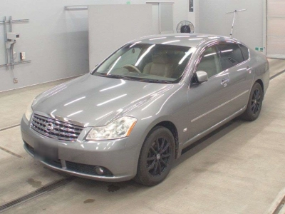 NISSAN FUGA