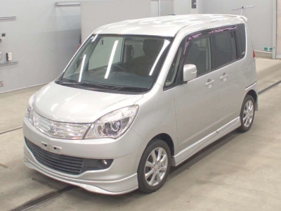 MITSUBISHI DELICA D:2