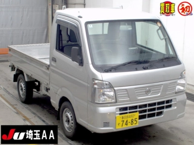 NISSAN NT100 CLIPPER