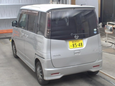 NISSAN ROOX