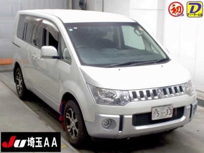 MITSUBISHI DELICA D:5