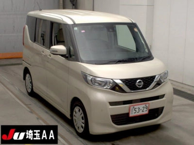 NISSAN ROOX