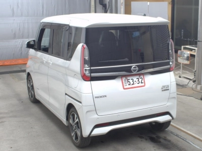 NISSAN ROOX