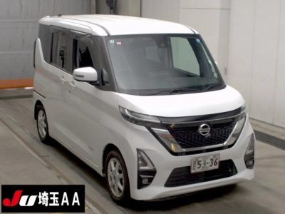 NISSAN ROOX