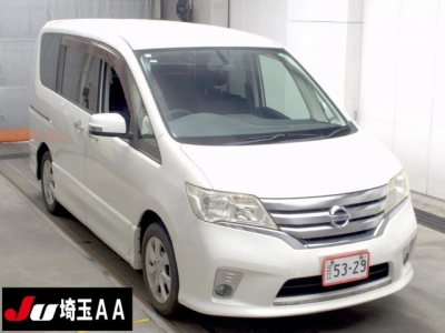 NISSAN SERENA