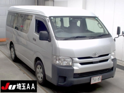 TOYOTA HIACE WAGON