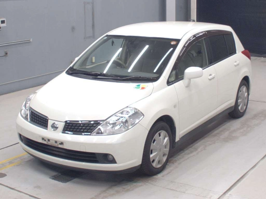 Nissan TIIDA 2007