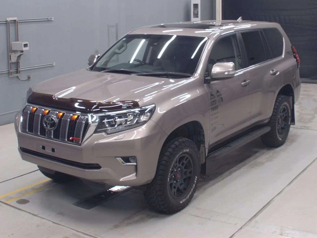 Toyota LAND CRUISER PRADO 2021