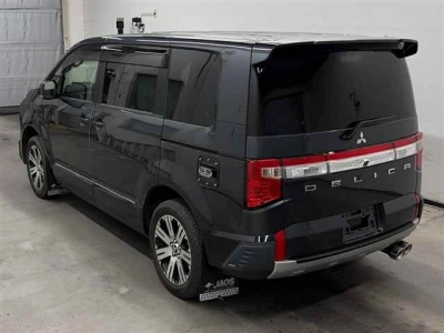 MITSUBISHI DELICA D:5