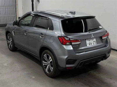 MITSUBISHI RVR