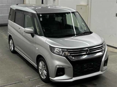 MITSUBISHI DELICA D:2