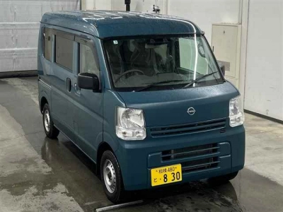 NISSAN CLIPPER VAN