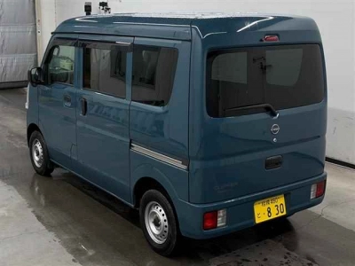 NISSAN CLIPPER VAN