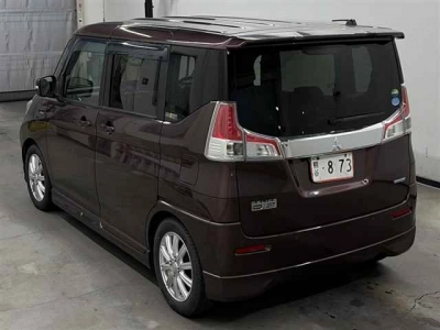 MITSUBISHI DELICA D:2