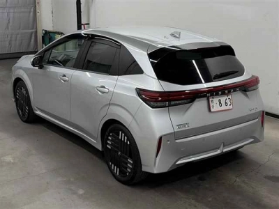 NISSAN AURA