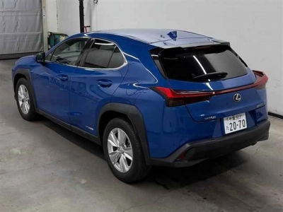 LEXUS UX