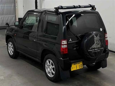 MITSUBISHI PAJERO MINI