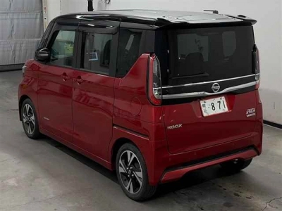 NISSAN ROOX