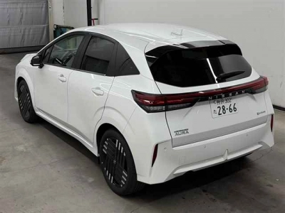 NISSAN AURA