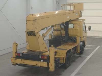 MITSUBISHI CANTER