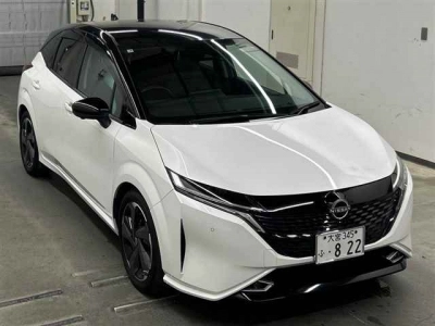NISSAN AURA