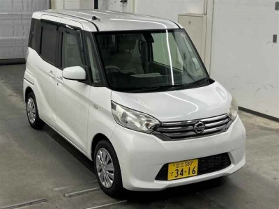 NISSAN DAYZ ROOX