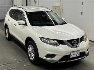 NISSAN X-TRAIL