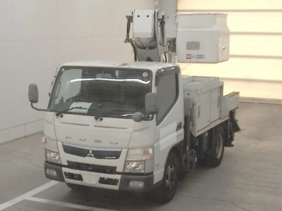 MITSUBISHI CANTER