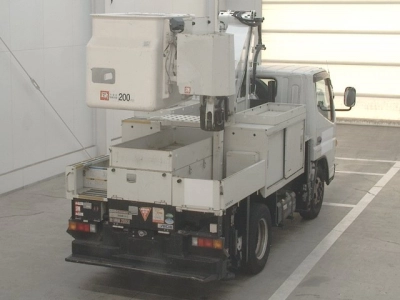 MITSUBISHI CANTER