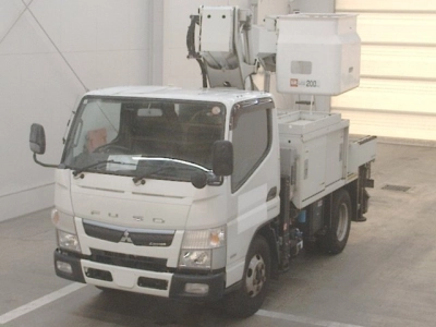 MITSUBISHI CANTER