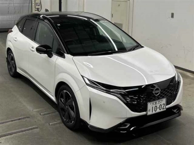 NISSAN AURA